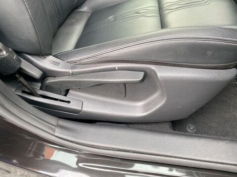 Nissan Juke 1.0 DIG-T Tekna SUV 5dr Petrol Manual Euro 6 (s/s) (117 ps) Heated Seats - 21