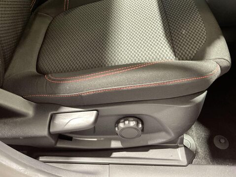 Ford Puma 1.0T EcoBoost MHEV ST-Line SUV 5dr Petrol Hybrid DCT Euro 6 (s/s) (125 ps) 6