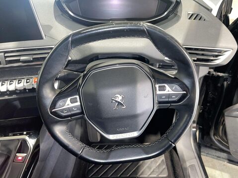 Peugeot 3008 1.2 PureTech Allure SUV 5dr Petrol Manual Euro 6 (s/s) (130 ps) Service His 45