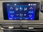 Peugeot 3008 1.2 PureTech Allure SUV 5dr Petrol Manual Euro 6 (s/s) (130 ps) Service His 52