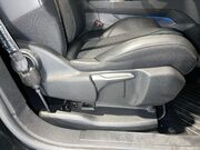 Peugeot 3008 1.2 PureTech Allure SUV 5dr Petrol Manual Euro 6 (s/s) (130 ps) Service His 21