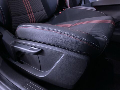 Renault Clio 1.0 TCe RS Line Hatchback 5dr Petrol Manual Euro 6 (s/s) (90 ps) Sat Nav - 26