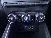 Renault Clio 1.0 TCe RS Line Hatchback 5dr Petrol Manual Euro 6 (s/s) (90 ps) Sat Nav - 31