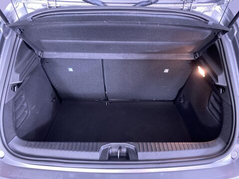 Renault Clio 1.0 TCe RS Line Hatchback 5dr Petrol Manual Euro 6 (s/s) (90 ps) Sat Nav - 13