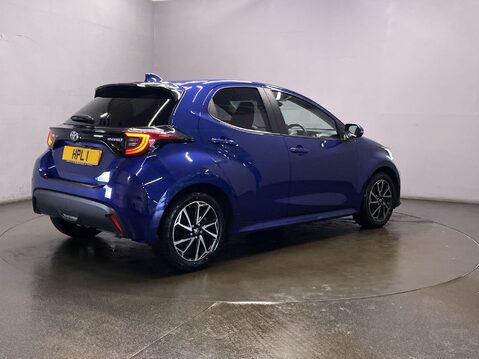 Toyota Yaris 1.5 VVT-h Design Hatchback 5dr Petrol Hybrid E-CVT Euro 6 (s/s) (116 ps) Ai 8