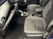 Toyota Yaris 1.5 VVT-h Design Hatchback 5dr Petrol Hybrid E-CVT Euro 6 (s/s) (116 ps) Ai 17