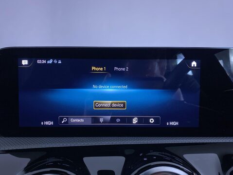 Mercedes-Benz A Class 1.3 A200 AMG Line Edition (Executive) Hatchback 5dr Petrol 7G-DCT Euro 6 (s 33