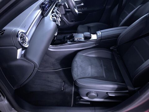 Mercedes-Benz A Class 1.3 A200 AMG Line Edition (Executive) Hatchback 5dr Petrol 7G-DCT Euro 6 (s 17