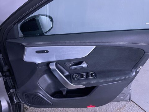 Mercedes-Benz A Class 1.3 A200 AMG Line Edition (Executive) Hatchback 5dr Petrol 7G-DCT Euro 6 (s 27