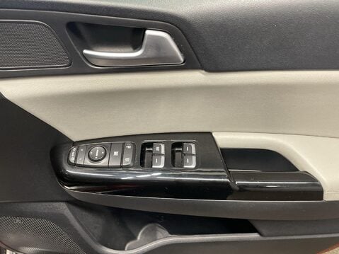 Kia Sportage 1.7 CRDi GT-Line Edition SUV 5dr Diesel Manual Euro 6 (s/s) (114 bhp) Leath 25