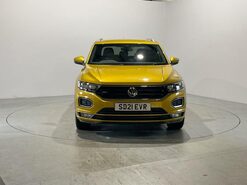 Volkswagen T-Roc 1.5 R-LINE TSI EVO 5d 148 BHP Cruise Control - DAB Radio