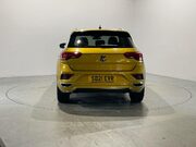 Volkswagen T-Roc 1.5 R-LINE TSI EVO 5d 148 BHP Cruise Control - DAB Radio 7