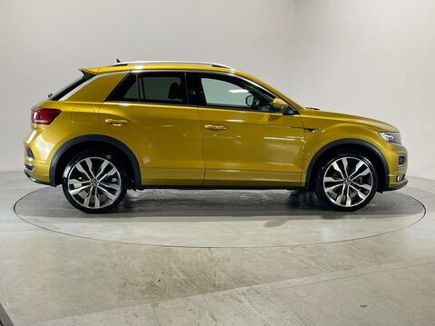 Volkswagen T-Roc 1.5 R-LINE TSI EVO 5d 148 BHP Cruise Control - DAB Radio 9