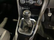 Volkswagen T-Roc 1.5 R-LINE TSI EVO 5d 148 BHP Cruise Control - DAB Radio 19