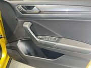 Volkswagen T-Roc 1.5 R-LINE TSI EVO 5d 148 BHP Cruise Control - DAB Radio 24