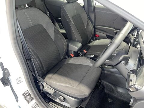 Ford Puma 1.0T EcoBoost MHEV Titanium SUV 5dr Petrol Hybrid DCT Euro 6 (s/s) (125 ps) 39