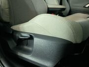 Toyota Yaris 1.5 VVT-h Excel Hatchback 5dr Petrol Hybrid E-CVT Euro 6 (s/s) (116 ps) Air 26