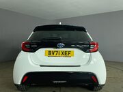 Toyota Yaris 1.5 VVT-h Excel Hatchback 5dr Petrol Hybrid E-CVT Euro 6 (s/s) (116 ps) Air 7