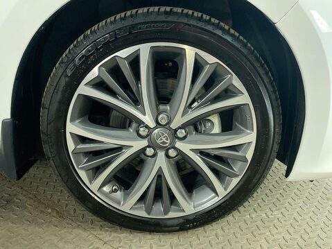 Toyota Yaris 1.5 VVT-h Excel Hatchback 5dr Petrol Hybrid E-CVT Euro 6 (s/s) (116 ps) Air 12