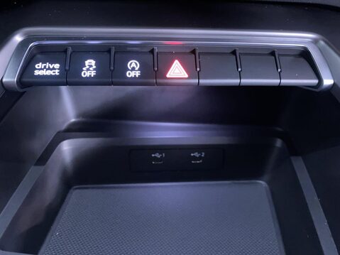 Audi A3 1.5 TFSI 35 S line Sportback 5dr Petrol Manual Euro 6 (s/s) (150 ps) 1 Owne 24