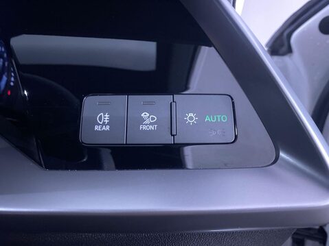 Audi A3 1.5 TFSI 35 S line Sportback 5dr Petrol Manual Euro 6 (s/s) (150 ps) 1 Owne 23