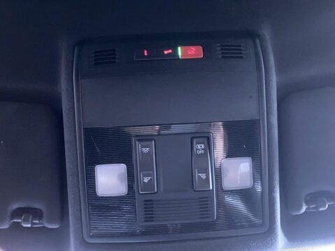 SEAT Ibiza 1.0 TSI XCELLENCE Hatchback 5dr Petrol Manual Euro 6 (s/s) (110 ps) 1 Owner 18