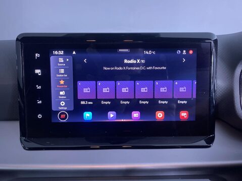 SEAT Ibiza 1.0 TSI XCELLENCE Hatchback 5dr Petrol Manual Euro 6 (s/s) (110 ps) 1 Owner 30