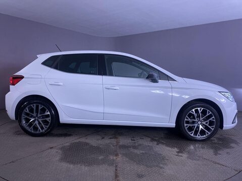 SEAT Ibiza 1.0 TSI XCELLENCE Hatchback 5dr Petrol Manual Euro 6 (s/s) (110 ps) 1 Owner 9