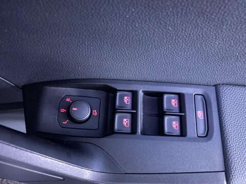 SEAT Ibiza 1.0 TSI XCELLENCE Hatchback 5dr Petrol Manual Euro 6 (s/s) (110 ps) 1 Owner 33