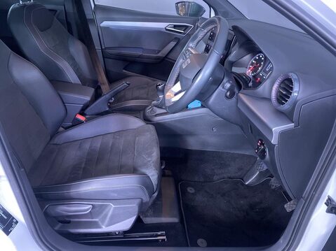 SEAT Ibiza 1.0 TSI XCELLENCE Hatchback 5dr Petrol Manual Euro 6 (s/s) (110 ps) 1 Owner 15