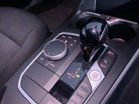 BMW 1 Series 1.5 118i SE (LCP) Hatchback 5dr Petrol DCT Euro 6 (s/s) (136 ps) Air Con - 21