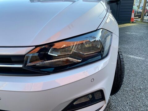 Volkswagen Polo 1.0 beats Hatchback 5dr Petrol Manual Euro 6 (s/s) (65 ps) Parking Sensors 12
