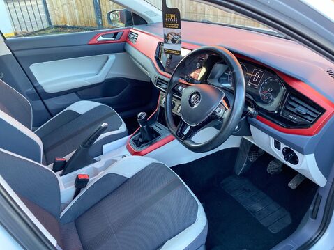 Volkswagen Polo 1.0 beats Hatchback 5dr Petrol Manual Euro 6 (s/s) (65 ps) Parking Sensors 6