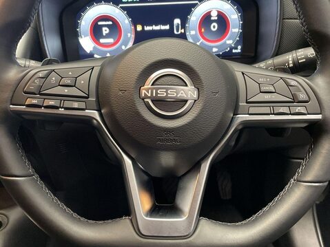 Nissan Juke 1.0 DIG-T N-Connecta SUV 5dr Petrol DCT Auto Euro 6 (s/s) (114 ps) Cruise 21