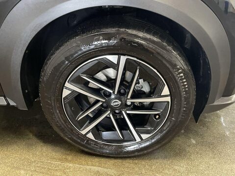 Nissan Juke 1.0 DIG-T N-Connecta SUV 5dr Petrol DCT Auto Euro 6 (s/s) (114 ps) Cruise 12