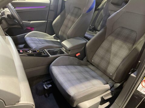 Volkswagen Golf 1.4 TSI 13kWh GTE Hatchback 5dr Petrol Plug-in Hybrid DSG Euro 6 (s/s) (245 16