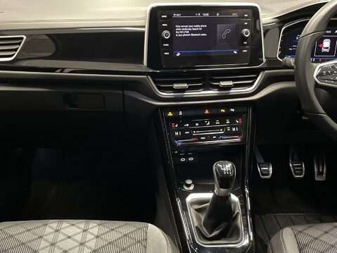 Volkswagen T-Roc 1.5 TSI R-Line SUV 5dr Petrol Manual Euro 6 (s/s) (150 ps) Cruise Control 16