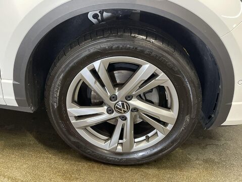 Volkswagen T-Roc 1.5 TSI R-Line SUV 5dr Petrol Manual Euro 6 (s/s) (150 ps) Cruise Control 12