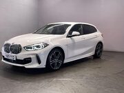 BMW 1 Series 1.5 118i M Sport (LCP) Hatchback 5dr Petrol Manual Euro 6 (s/s) (136 ps) Pa 4