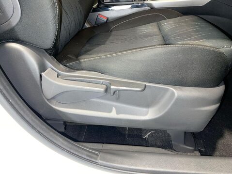 Mitsubishi Eclipse Cross 1.5T 3 SUV 5dr Petrol Manual Euro 6 (s/s) (163 ps) Bluetooth - Alloys 51