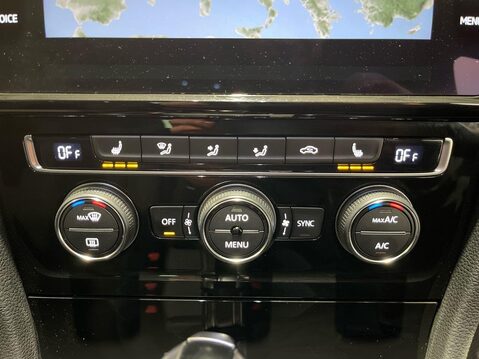 Volkswagen Golf 2.0 TSI R Hatchback 5dr Petrol DSG 4Motion Euro 6 (s/s) (300 ps) Bluetooth 22