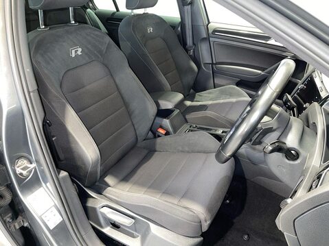 Volkswagen Golf 2.0 TSI R Hatchback 5dr Petrol DSG 4Motion Euro 6 (s/s) (300 ps) Bluetooth 14