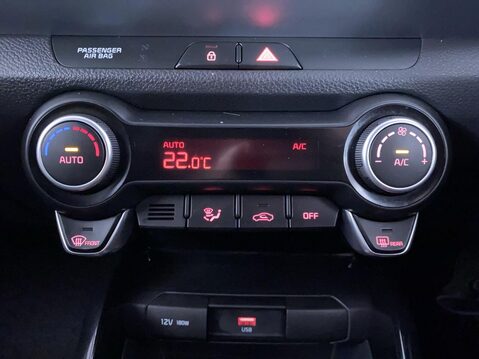 Kia Stonic 1.0 T-GDi MHEV Connect SUV 5dr Petrol Hybrid DCT Euro 6 (s/s) (118 bhp) Rev 31