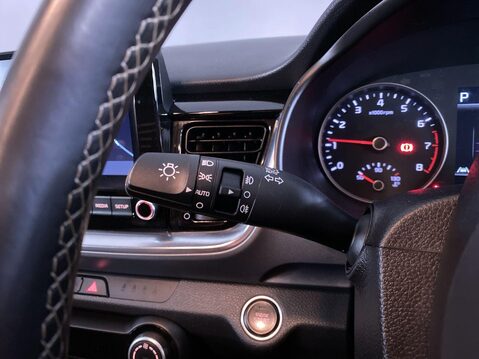 Kia Stonic 1.0 T-GDi MHEV Connect SUV 5dr Petrol Hybrid DCT Euro 6 (s/s) (118 bhp) Rev 23