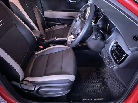 Kia Stonic 1.0 T-GDi MHEV Connect SUV 5dr Petrol Hybrid DCT Euro 6 (s/s) (118 bhp) Rev 15