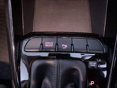 Kia Stonic 1.0 T-GDi MHEV Connect SUV 5dr Petrol Hybrid DCT Euro 6 (s/s) (118 bhp) Rev 25