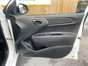 Hyundai i10 1.0 Advance Hatchback 5dr Petrol Manual Euro 6 (s/s) (67 ps) Cruise Contro 18