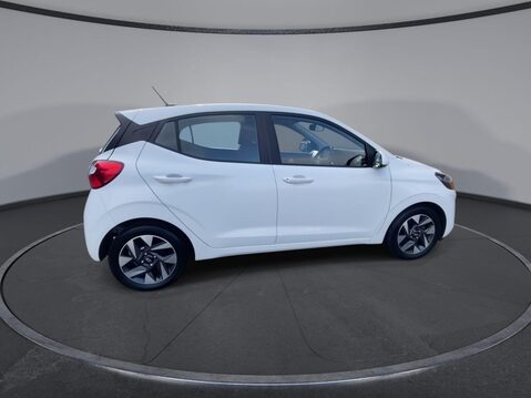 Hyundai i10 1.0 Advance Hatchback 5dr Petrol Manual Euro 6 (s/s) (67 ps) Cruise Contro 23