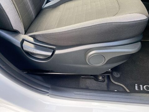 Hyundai i10 1.0 Advance Hatchback 5dr Petrol Manual Euro 6 (s/s) (67 ps) Cruise Contro 17