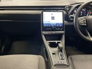 Lexus LBX 1.5 VVT-iE Premium SUV 5dr Petrol Hybrid E-CVT Euro 6 (s/s) (136 ps) Blueto 16